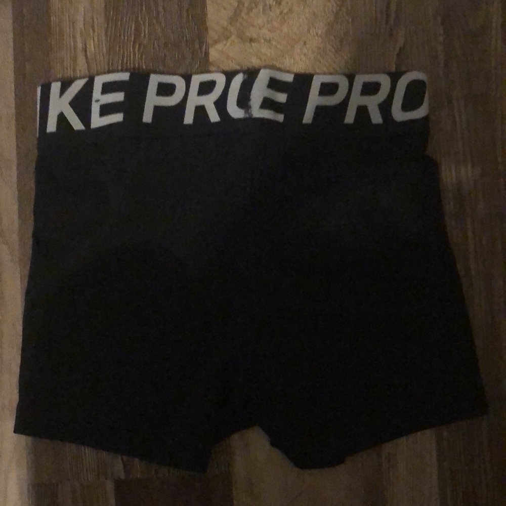 Nike pros - Picture 2 of 2